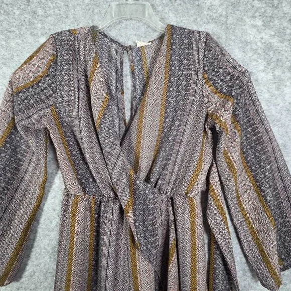 Peach Love Women’s Long Sleeve Romper Multicolor Size M Boho Floral One Piece - Picture 3 of 10